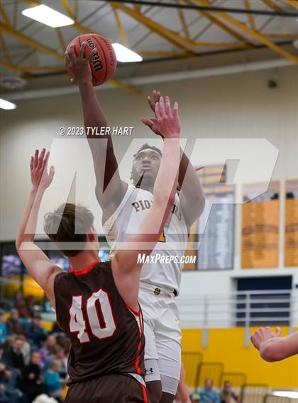 Thumbnail 2 in Columbus East @ Mooresville photogallery.