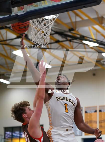 Thumbnail 1 in Columbus East @ Mooresville photogallery.