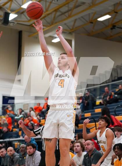 Thumbnail 3 in Columbus East @ Mooresville photogallery.