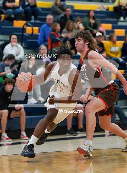 Thumbnail 2 in Columbus East @ Mooresville photogallery.