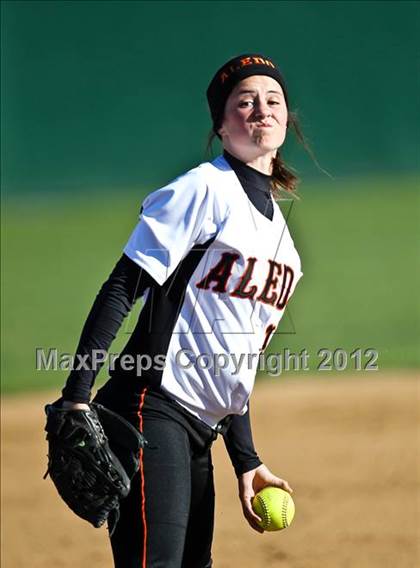 Thumbnail 3 in Aledo vs. Lake Dallas (Aledo/Springtown/Azle Tournament) photogallery.