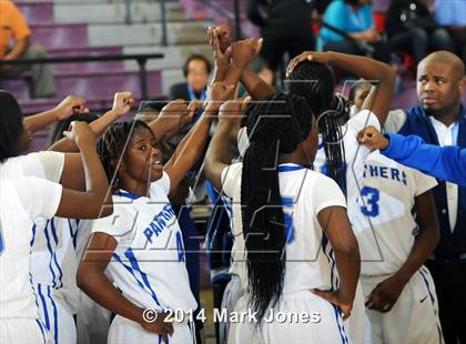 Thumbnail 1 in Desert Vista vs. Dillard (Nike Tournament of Champions) photogallery.