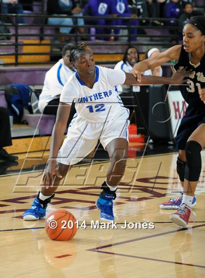 Thumbnail 3 in Desert Vista vs. Dillard (Nike Tournament of Champions) photogallery.