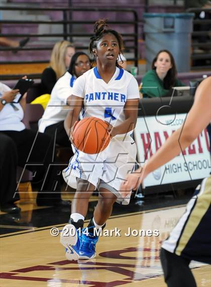 Thumbnail 1 in Desert Vista vs. Dillard (Nike Tournament of Champions) photogallery.