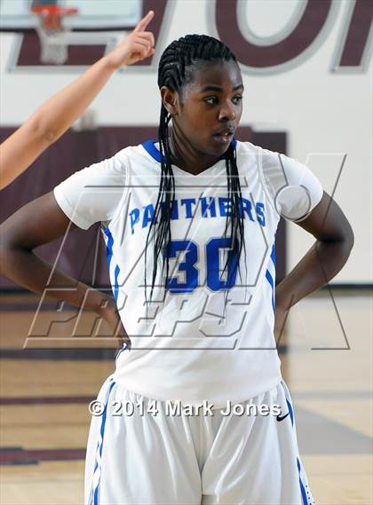 Thumbnail 3 in Desert Vista vs. Dillard (Nike Tournament of Champions) photogallery.