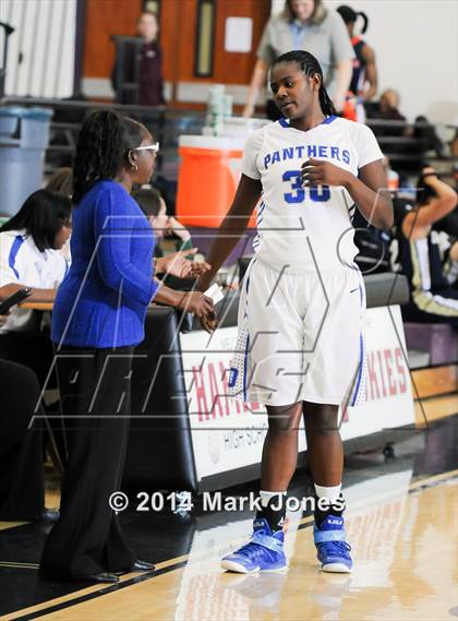 Thumbnail 2 in Desert Vista vs. Dillard (Nike Tournament of Champions) photogallery.