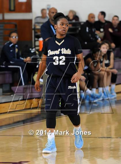 Thumbnail 2 in Desert Vista vs. Dillard (Nike Tournament of Champions) photogallery.