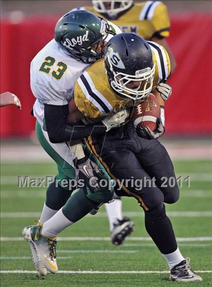 Thumbnail 1 in Sachem North vs. William Floyd (Section 11 Division I Final) photogallery.
