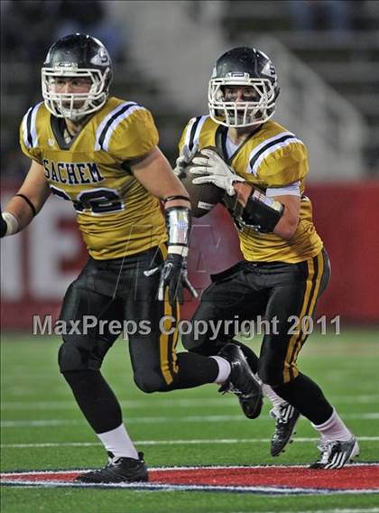 Thumbnail 3 in Sachem North vs. William Floyd (Section 11 Division I Final) photogallery.