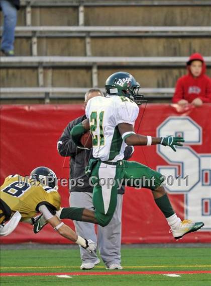 Thumbnail 1 in Sachem North vs. William Floyd (Section 11 Division I Final) photogallery.