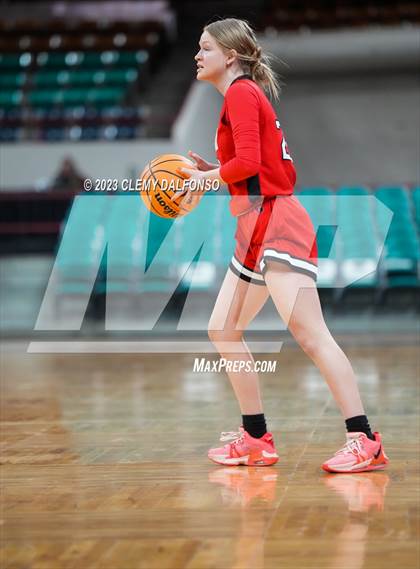 Thumbnail 3 in Glenwood Springs vs George Washington (CHSAA 5A Great 8) photogallery.