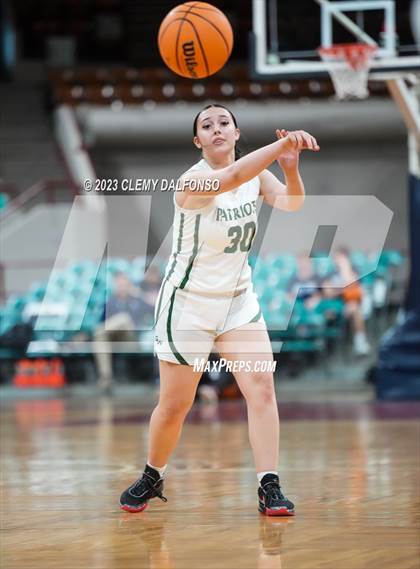 Thumbnail 1 in Glenwood Springs vs George Washington (CHSAA 5A Great 8) photogallery.