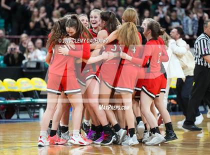 Thumbnail 3 in Glenwood Springs vs George Washington (CHSAA 5A Great 8) photogallery.