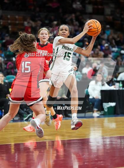 Thumbnail 2 in Glenwood Springs vs George Washington (CHSAA 5A Great 8) photogallery.