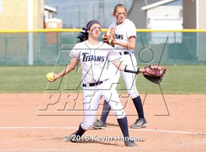 Thumbnail 1 in Sky View @ Syracuse (UHSAA 2nd Round) photogallery.