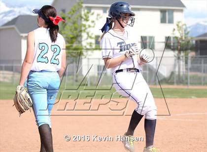 Thumbnail 1 in Sky View @ Syracuse (UHSAA 2nd Round) photogallery.