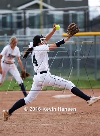 Thumbnail 3 in Sky View @ Syracuse (UHSAA 2nd Round) photogallery.
