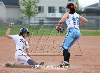 Thumbnail 3 in Sky View @ Syracuse (UHSAA 2nd Round) photogallery.