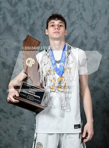 Thumbnail 1 in Monterey (CIF State D4 Awards) photogallery.