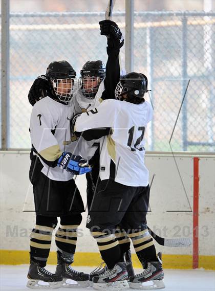 Thumbnail 2 in Clarkstown vs. Greeley (Tiger Tournament) photogallery.
