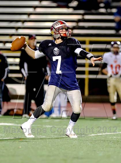 Thumbnail 3 in Sacramento All City Football Classic  photogallery.