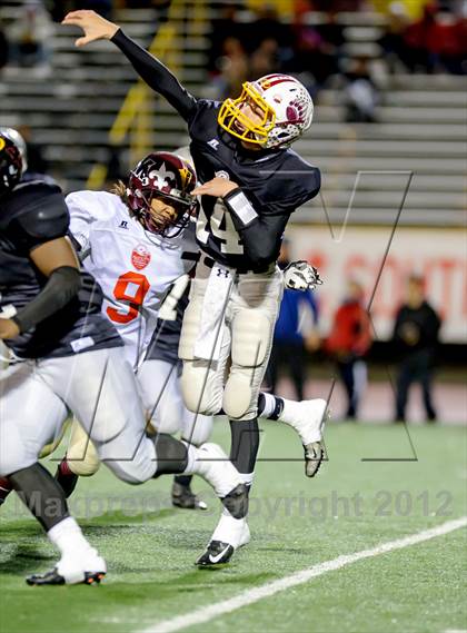 Thumbnail 1 in Sacramento All City Football Classic  photogallery.
