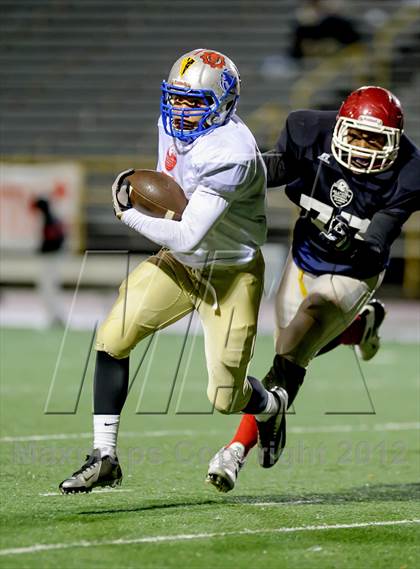 Thumbnail 3 in Sacramento All City Football Classic  photogallery.