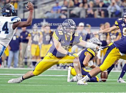 Thumbnail 2 in Highland Park vs. Shadow Creek (UIL 5A Division 1 Championship) photogallery.