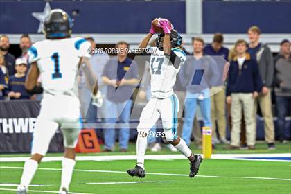 Thumbnail 3 in Highland Park vs. Shadow Creek (UIL 5A Division 1 Championship) photogallery.