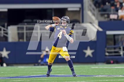 Thumbnail 3 in Highland Park vs. Shadow Creek (UIL 5A Division 1 Championship) photogallery.