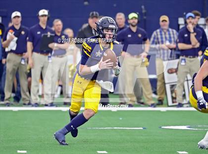 Thumbnail 2 in Highland Park vs. Shadow Creek (UIL 5A Division 1 Championship) photogallery.