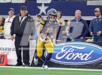Thumbnail 2 in Highland Park vs. Shadow Creek (UIL 5A Division 1 Championship) photogallery.