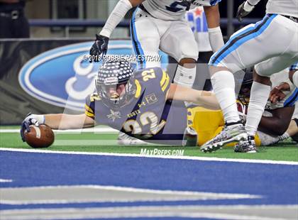 Thumbnail 3 in Highland Park vs. Shadow Creek (UIL 5A Division 1 Championship) photogallery.