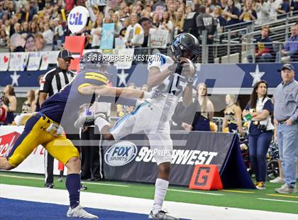 Thumbnail 1 in Highland Park vs. Shadow Creek (UIL 5A Division 1 Championship) photogallery.