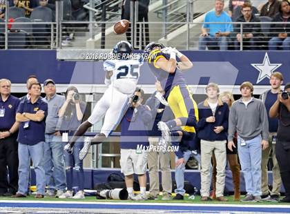 Thumbnail 3 in Highland Park vs. Shadow Creek (UIL 5A Division 1 Championship) photogallery.