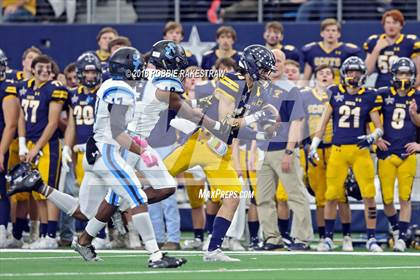 Thumbnail 1 in Highland Park vs. Shadow Creek (UIL 5A Division 1 Championship) photogallery.
