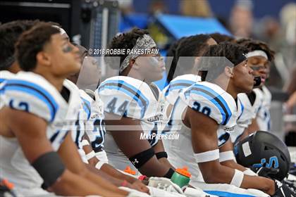 Thumbnail 3 in Highland Park vs. Shadow Creek (UIL 5A Division 1 Championship) photogallery.