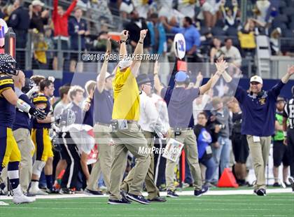 Thumbnail 1 in Highland Park vs. Shadow Creek (UIL 5A Division 1 Championship) photogallery.