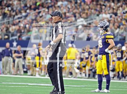 Thumbnail 3 in Highland Park vs. Shadow Creek (UIL 5A Division 1 Championship) photogallery.