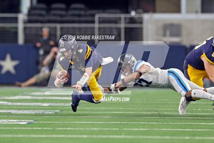 Thumbnail 3 in Highland Park vs. Shadow Creek (UIL 5A Division 1 Championship) photogallery.