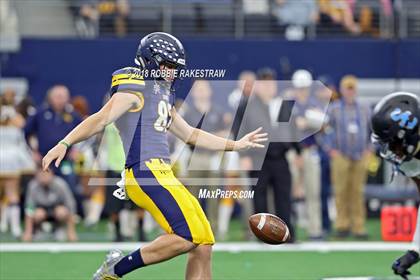 Thumbnail 3 in Highland Park vs. Shadow Creek (UIL 5A Division 1 Championship) photogallery.