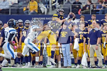 Thumbnail 2 in Highland Park vs. Shadow Creek (UIL 5A Division 1 Championship) photogallery.