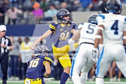 Thumbnail 3 in Highland Park vs. Shadow Creek (UIL 5A Division 1 Championship) photogallery.