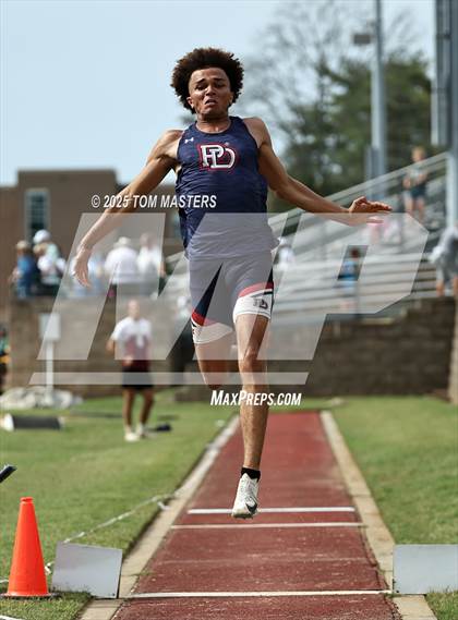 Thumbnail 1 in NCISAA D1 Championship (Long Jump) photogallery.