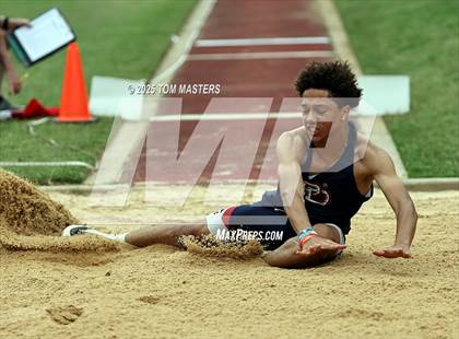 Thumbnail 1 in NCISAA D1 Championship (Long Jump) photogallery.