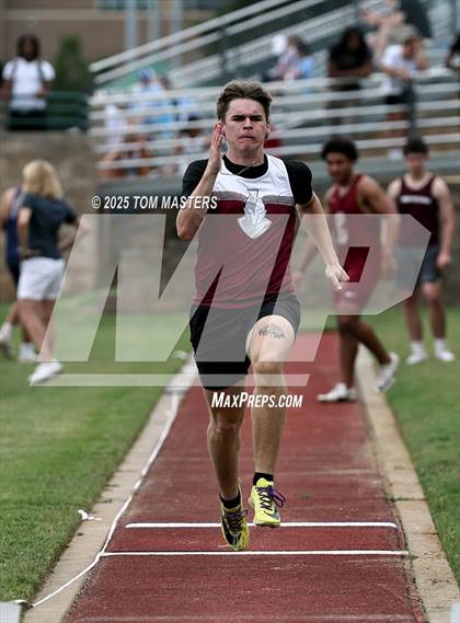 Thumbnail 2 in NCISAA D1 Championship (Long Jump) photogallery.