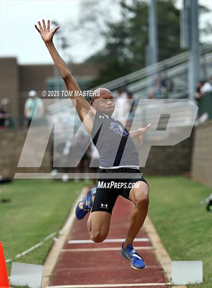 Thumbnail 1 in NCISAA D1 Championship (Long Jump) photogallery.