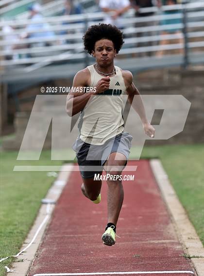Thumbnail 1 in NCISAA D1 Championship (Long Jump) photogallery.