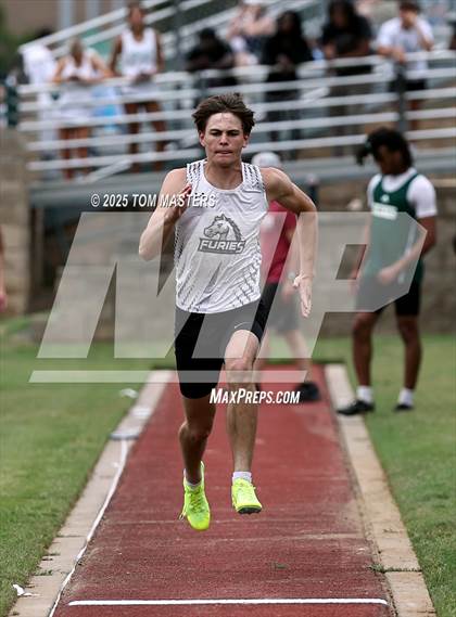 Thumbnail 2 in NCISAA D1 Championship (Long Jump) photogallery.
