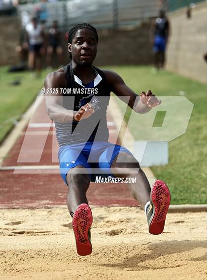 Thumbnail 2 in NCISAA D1 Championship (Long Jump) photogallery.